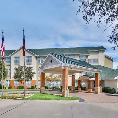แคนเดิ้ลวูด สวีท ดัลลัส มาร์เก็ต เซ็นเตอร์-เลิฟฟิลด์ Hotel ภายนอก รูปภาพ