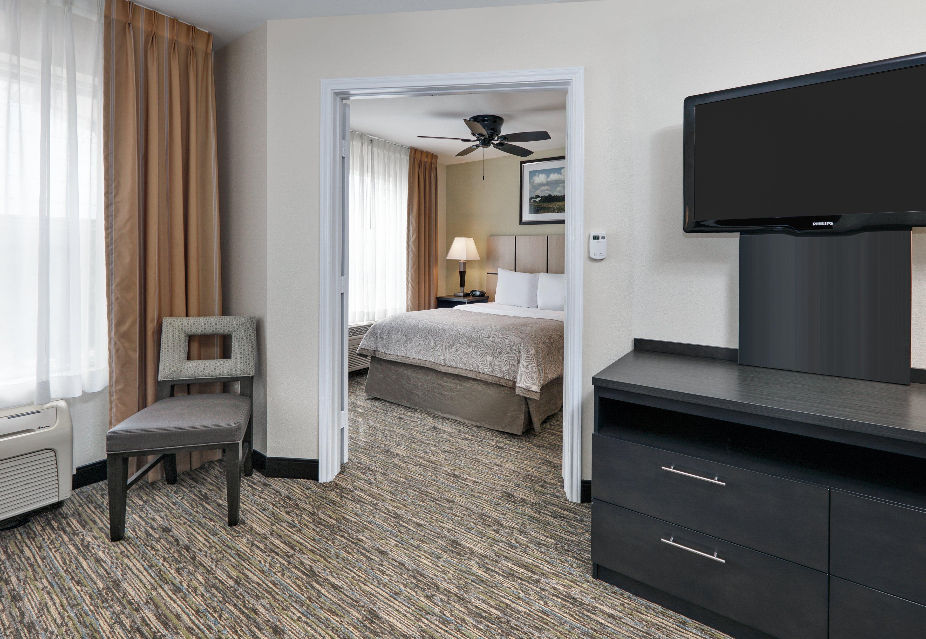 แคนเดิ้ลวูด สวีท ดัลลัส มาร์เก็ต เซ็นเตอร์-เลิฟฟิลด์ Hotel ภายนอก รูปภาพ